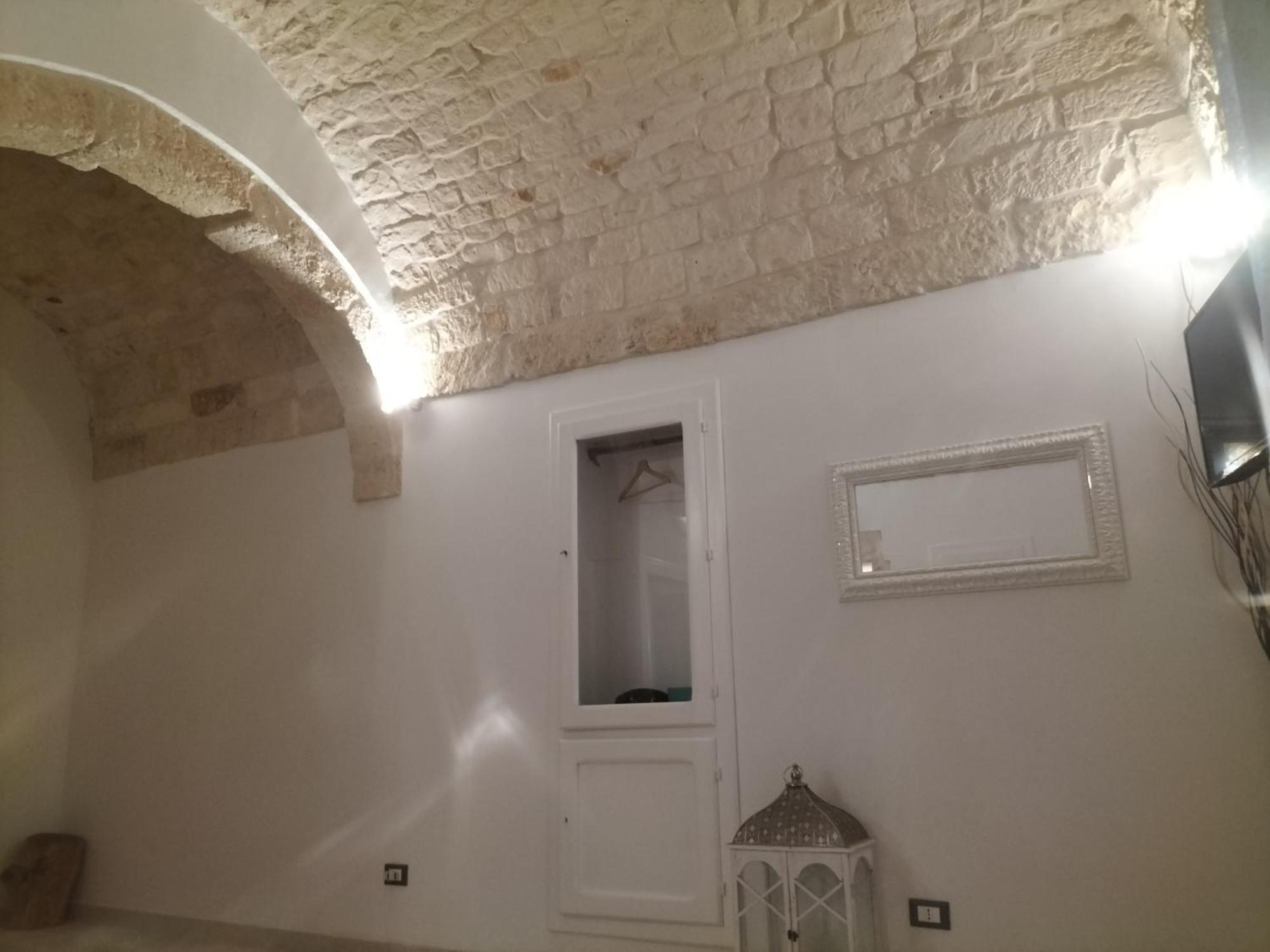 Le Tre Alcove Hotel Ceglie Messapica Bagian luar foto